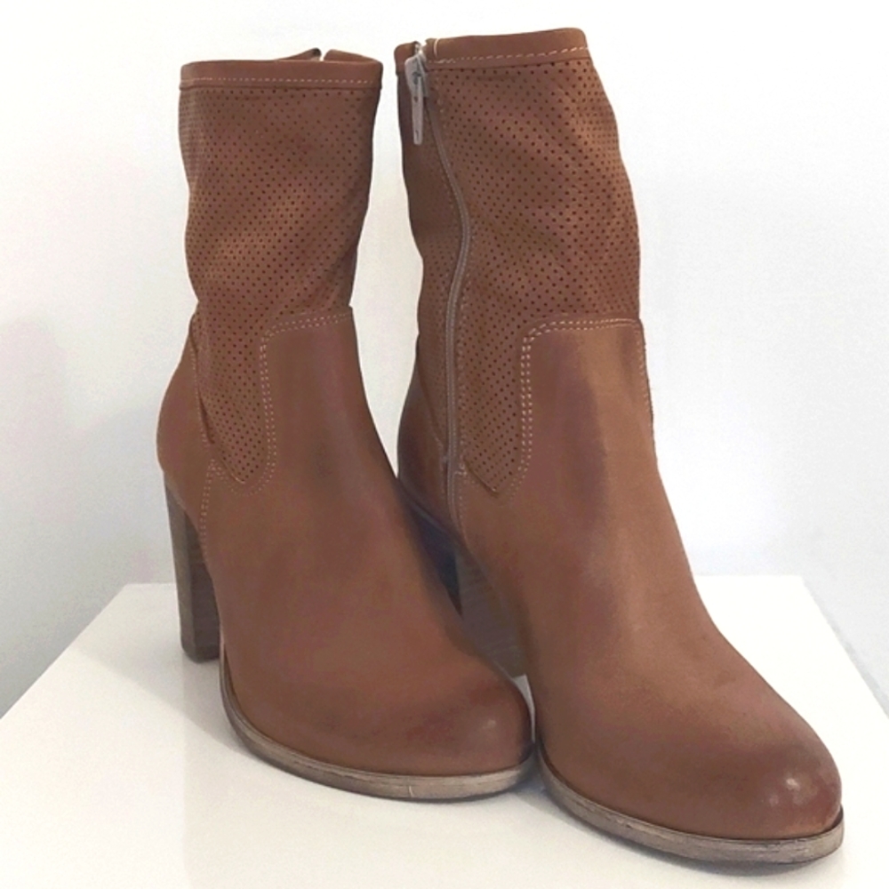 NWOT - Prima Donna - Italian Heeled ankle boots - Size EU 37 (US 6.5)